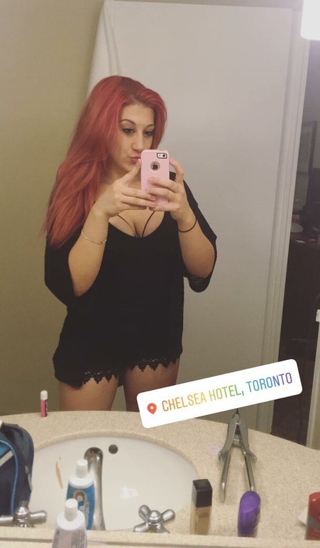 rachyraach art model pic