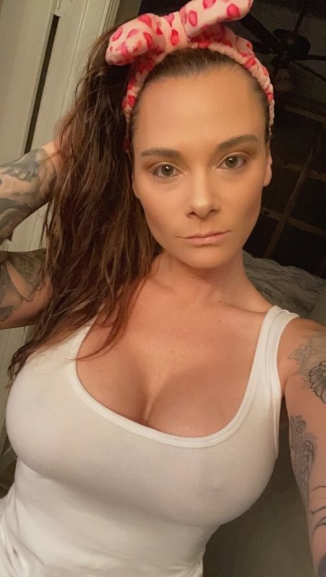 chroniclesofatiredassmom pornstar nude picture