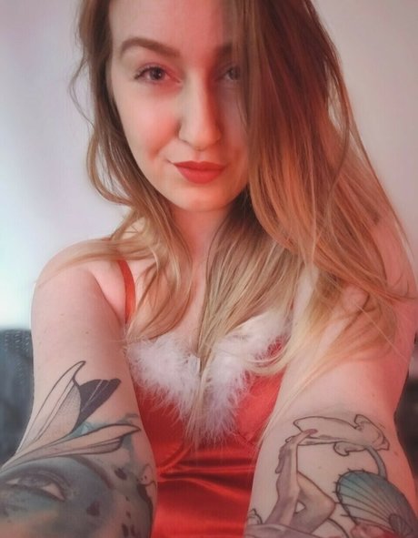 blonde natural onlyfans hd picture