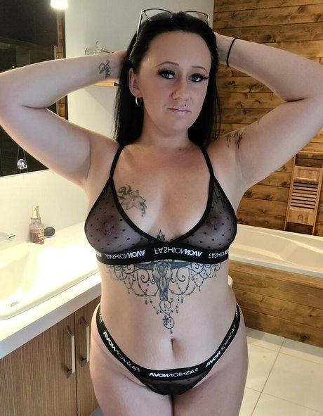 Katie Inked high quality model pictures