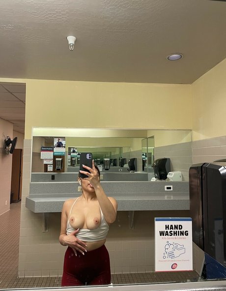 lesbian onlyfans hot galleries