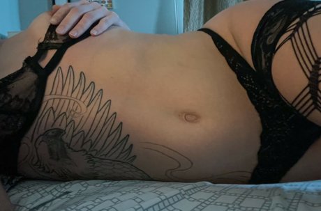 sophia taylor top profile image