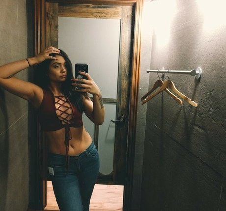 Raven Felix model exclusive picture