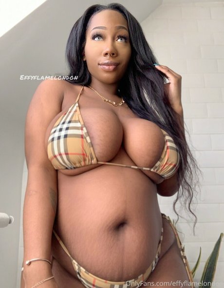 Effy Flame model porn pic