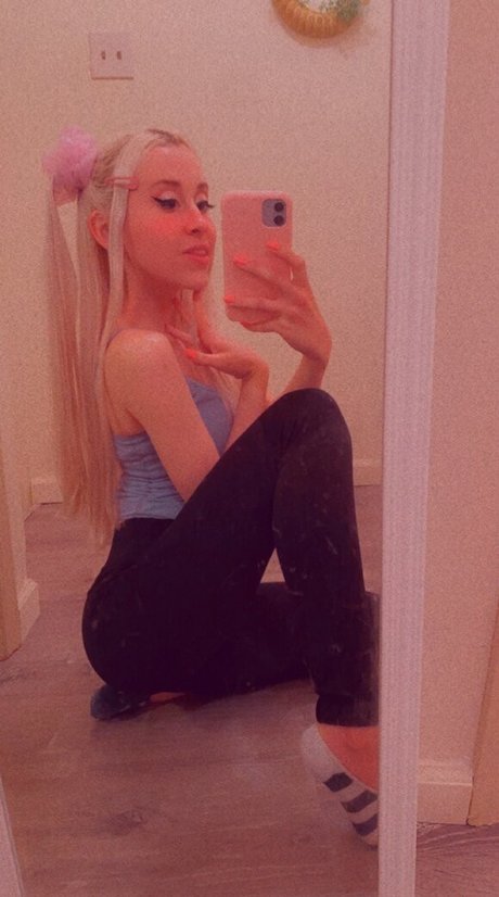 Faeriequeens model sexy archive
