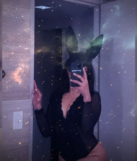 ideal onlyfans hot naked picture