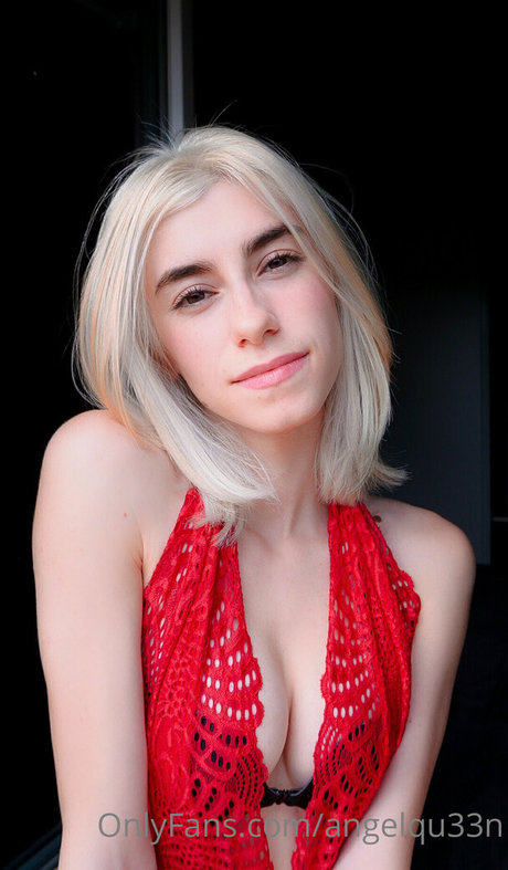 angelqu33n model beautiful archive