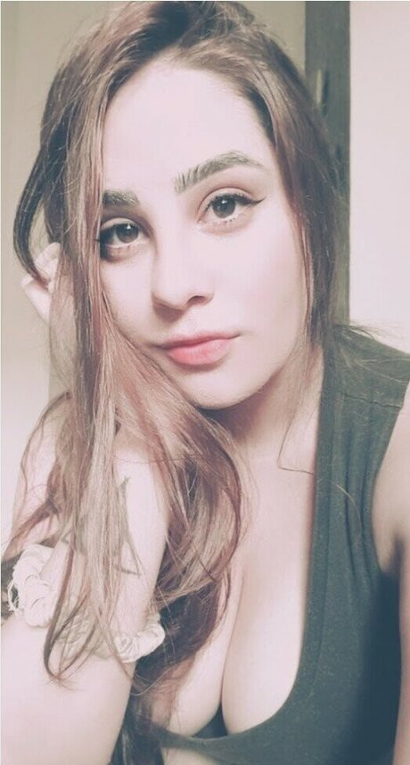 Isabela Barri star beautiful photo