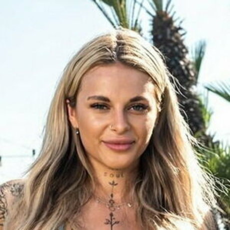 Andzelika Kramer star exclusive pic