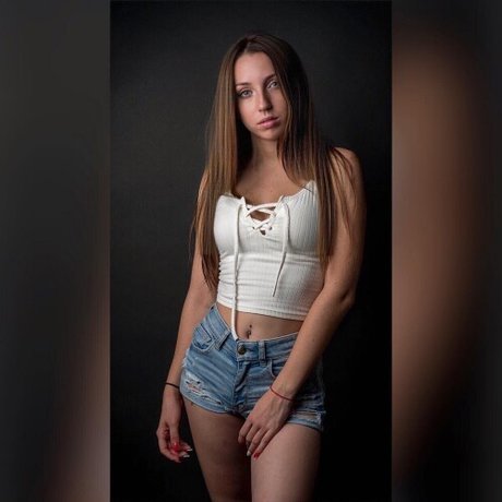 Liza Alt perfect model picture