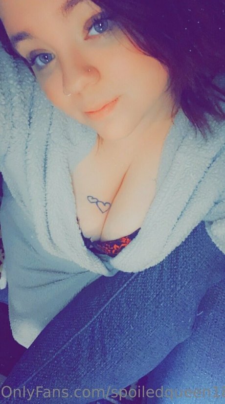 spoiledqueen180 model nude galleries