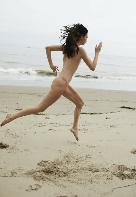 Kendall Jenner nudes actress photo