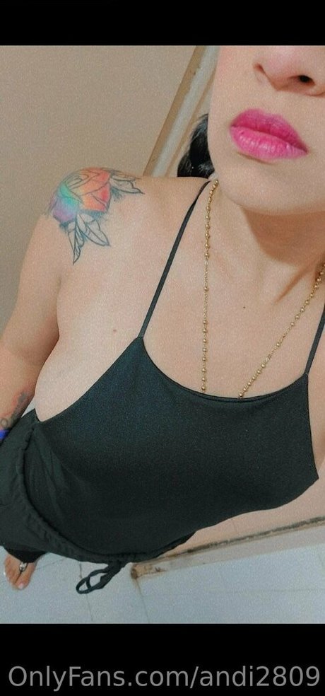 laveci28 pornstar hot pic