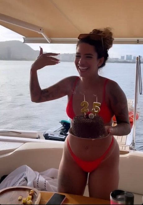 Muito Linda pornstar exclusive pic