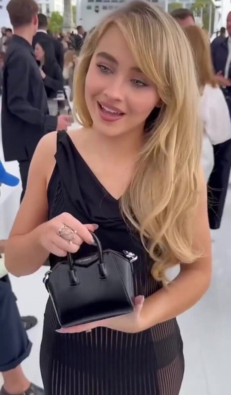 huge tits onlyfans hot images