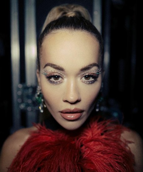 Rita Ora art pornstar galleries