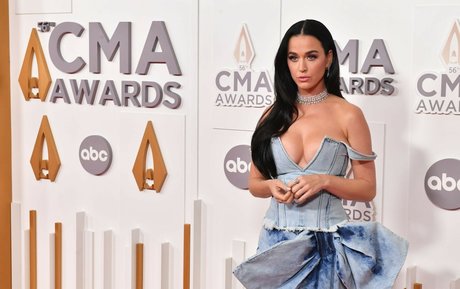 Katy Perry sexy star pictures