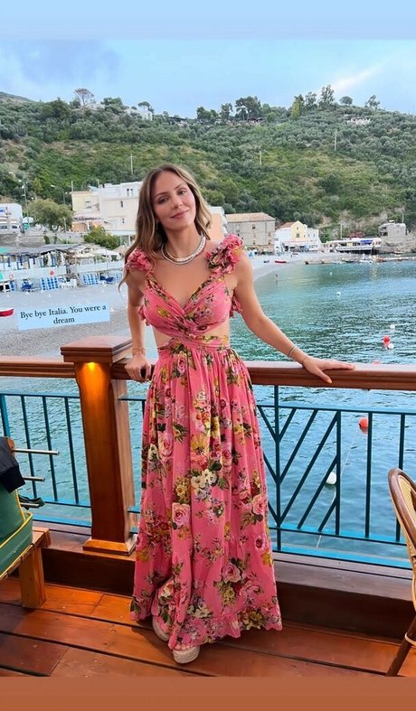Katharine McPhee pretty star picture