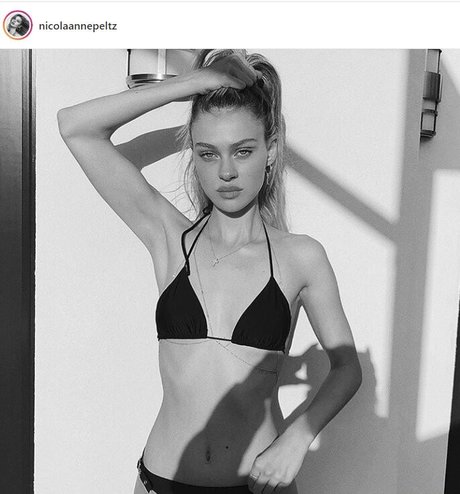 Nicola Peltz hot actress photo