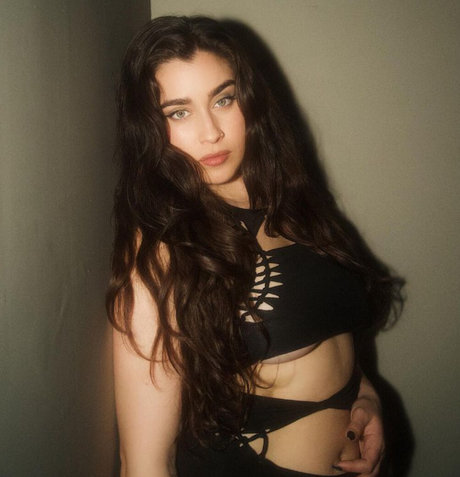 teen lingerie onlyfans art nude img