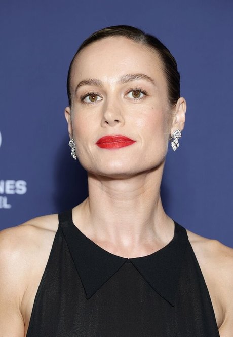 Brie Larson star hd img