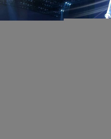 Shelley Hennig nude actress gallery