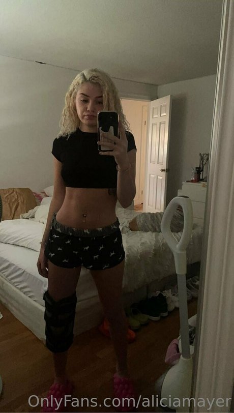 aliciamayer pornstar high quality picture