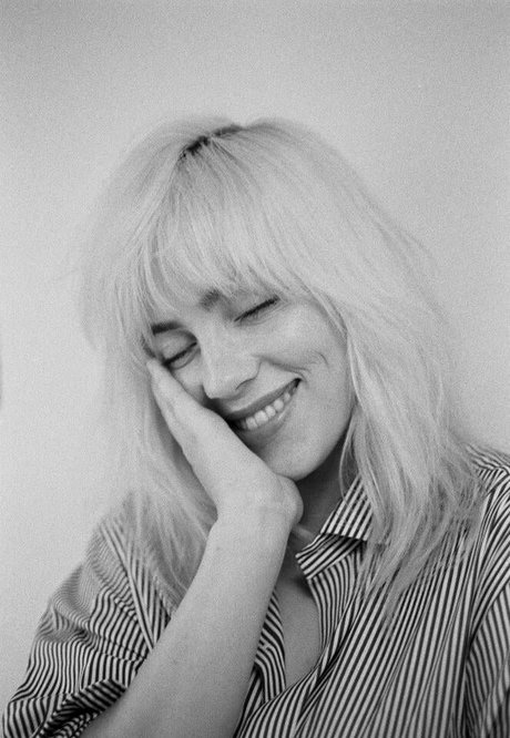 Billie Eilish model beautiful picture