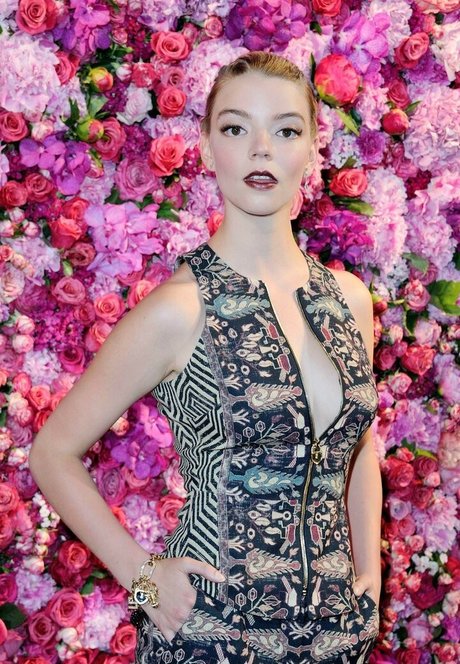 Anya Taylor Joy nudes pornstar gallery