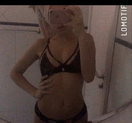 big tits nerd onlyfans free naked galleries