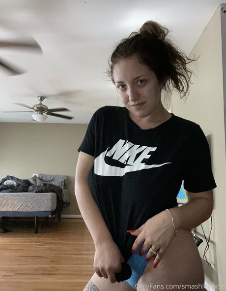 smashleyyx96 nudes actress gallery