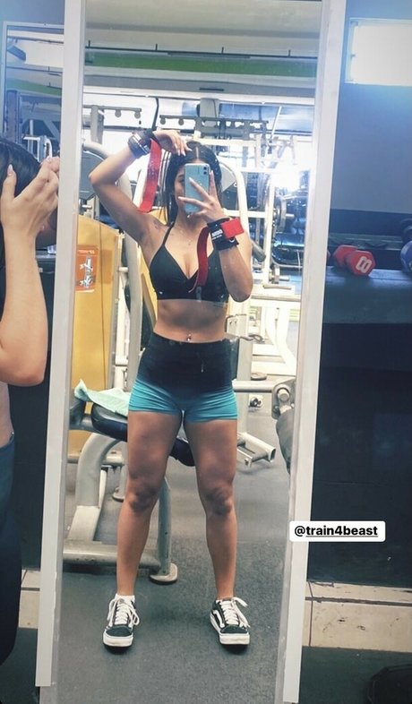 Gabi Conejo star hot photo