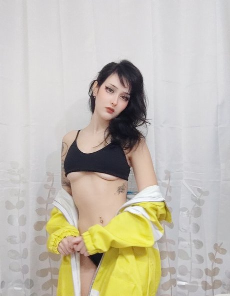 Nyukix naked star picture