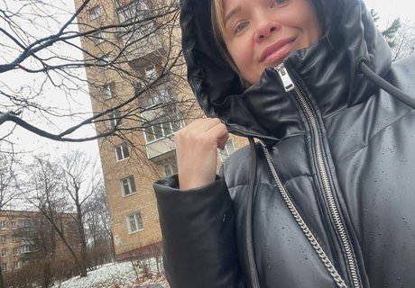 Lyubov Tomskaya hot model picture