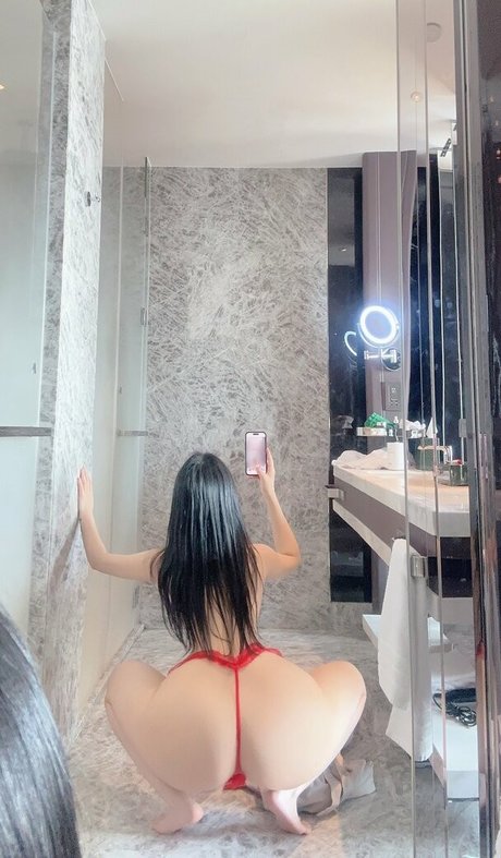 blonde yoga onlyfans hd photo