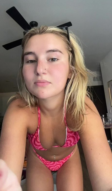 Alexa Meyer high quality model photo