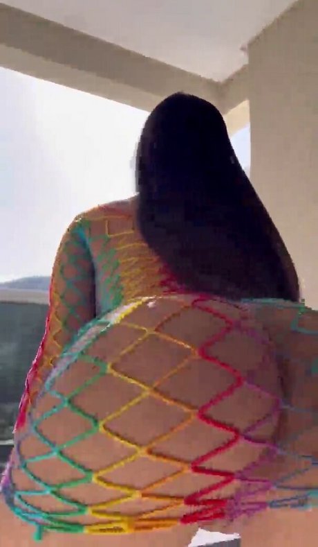 Alyne Lary xxx pornstar images