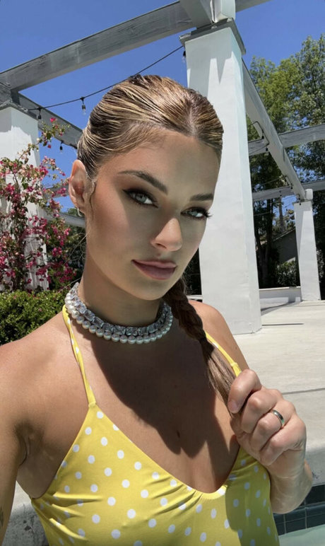 Hannah Stocking exclusive pornstar galleries