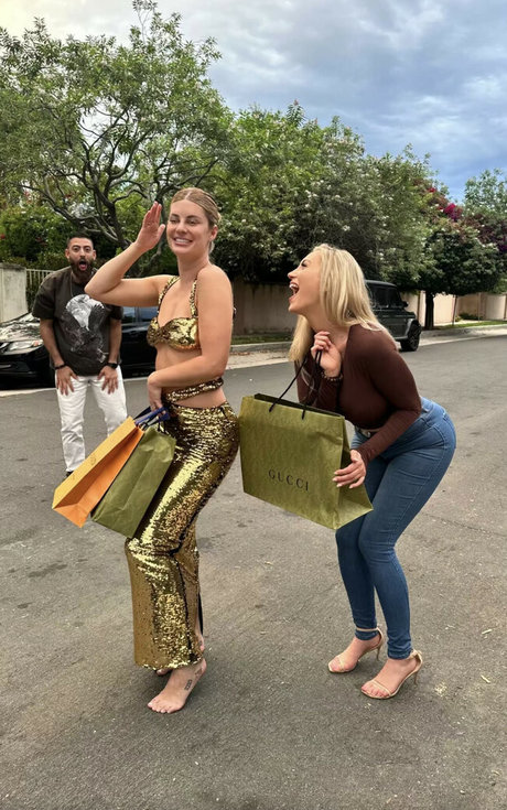 Hannah Stocking model sex photo