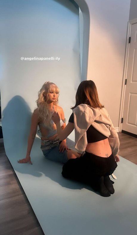 Loren Gray nudes star photo