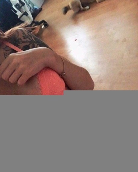denlyasha model adult image