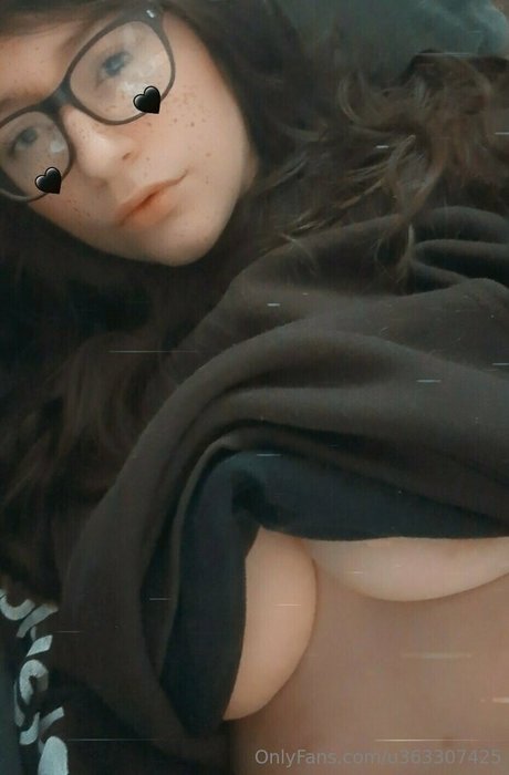 Xerina adult actress image