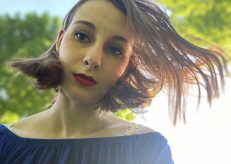 blissfulellie free actress photos