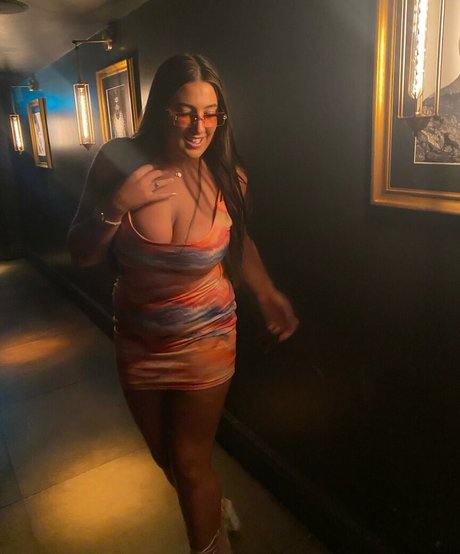 The Blue Dress Girl exclusive pornstar gallery