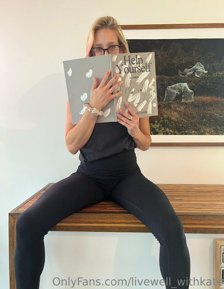 livewell withkate model art galleries