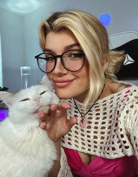 Kunshikitty pornstar nice images