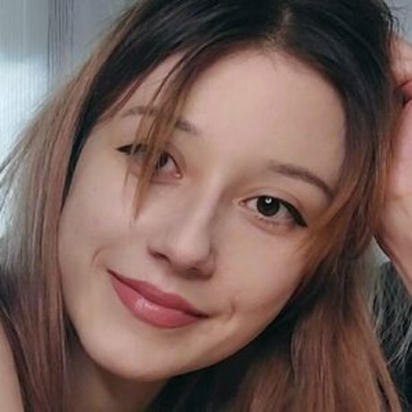purebomb porn model img