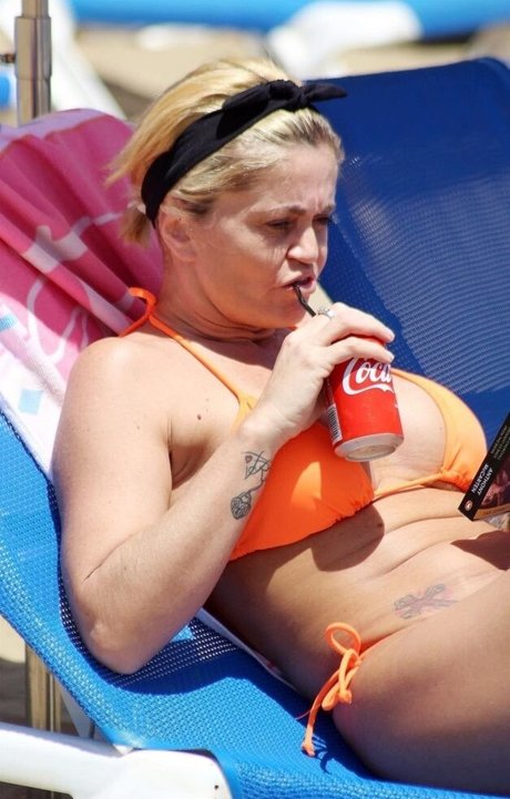 Danniella Westbrook erotic actress pic