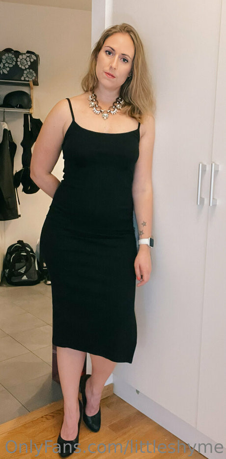 littleshyme model nude image