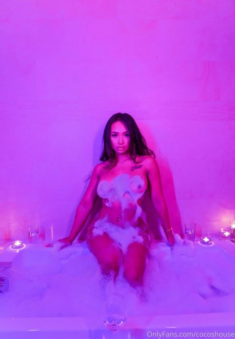 ginavhuynh nude model pics